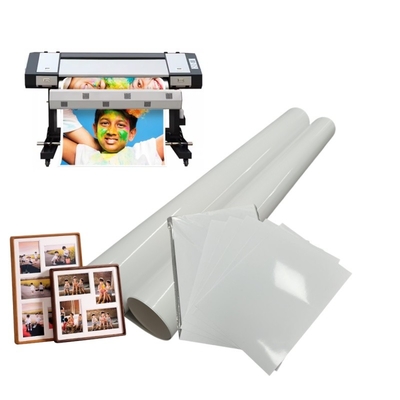 Profesjonalny papier do drukarek atramentowych RC o gramaturze 240 g/m2, mikroporowaty, błyszczący, rolka do drukarek atramentowych