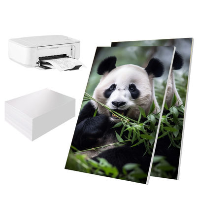 Błyszczący papier fotograficzny powlekany odlewem o wysokiej gramaturze 135 g/m2 do drukowania atramentem barwnikowym